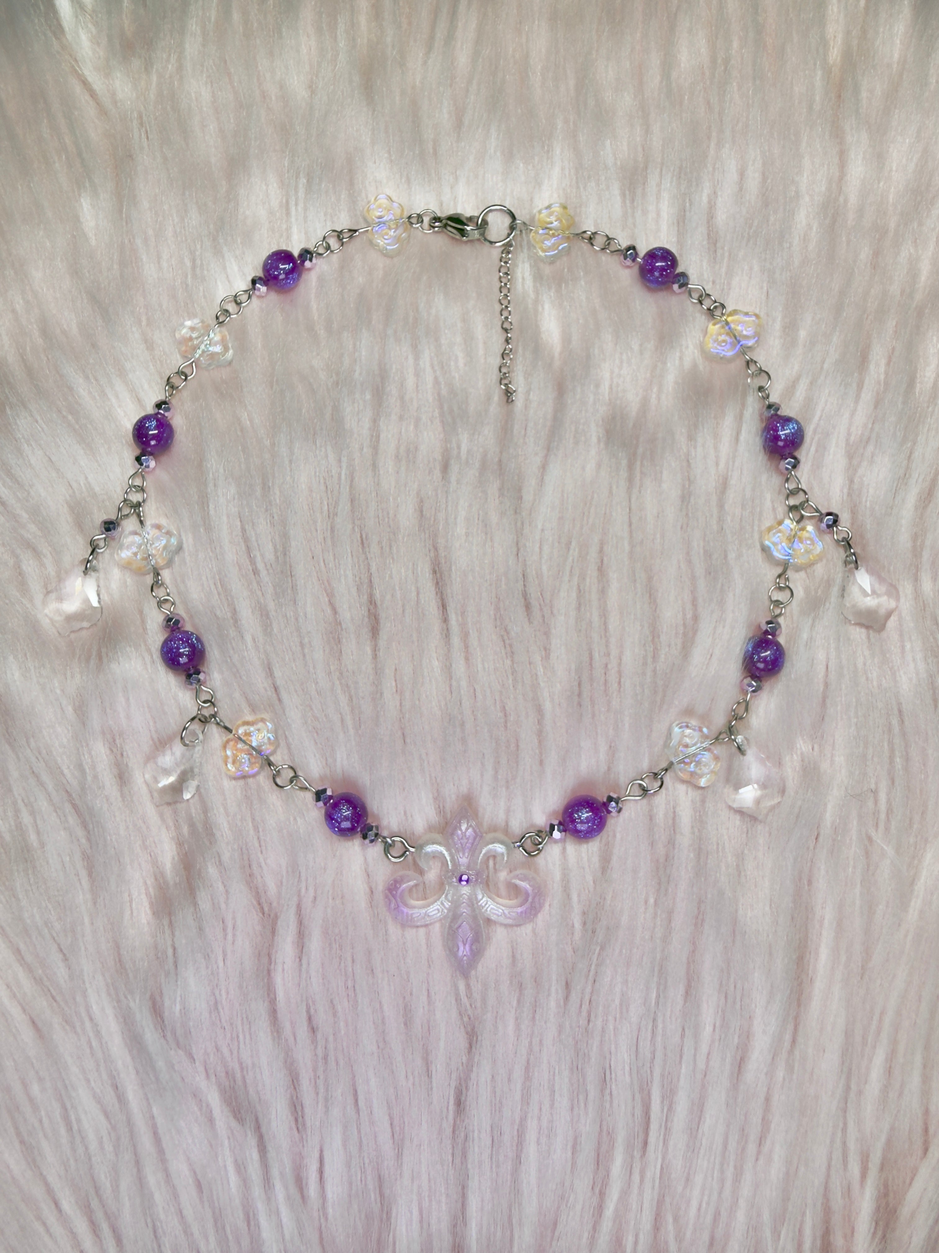 SCARIS ♡ french flower necklace