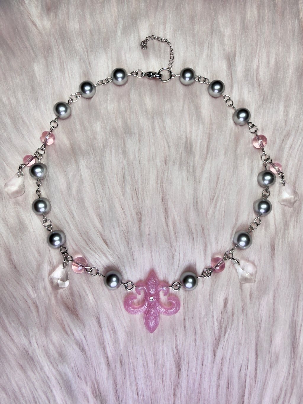 SILVER GOYLE ♡ french flower necklace