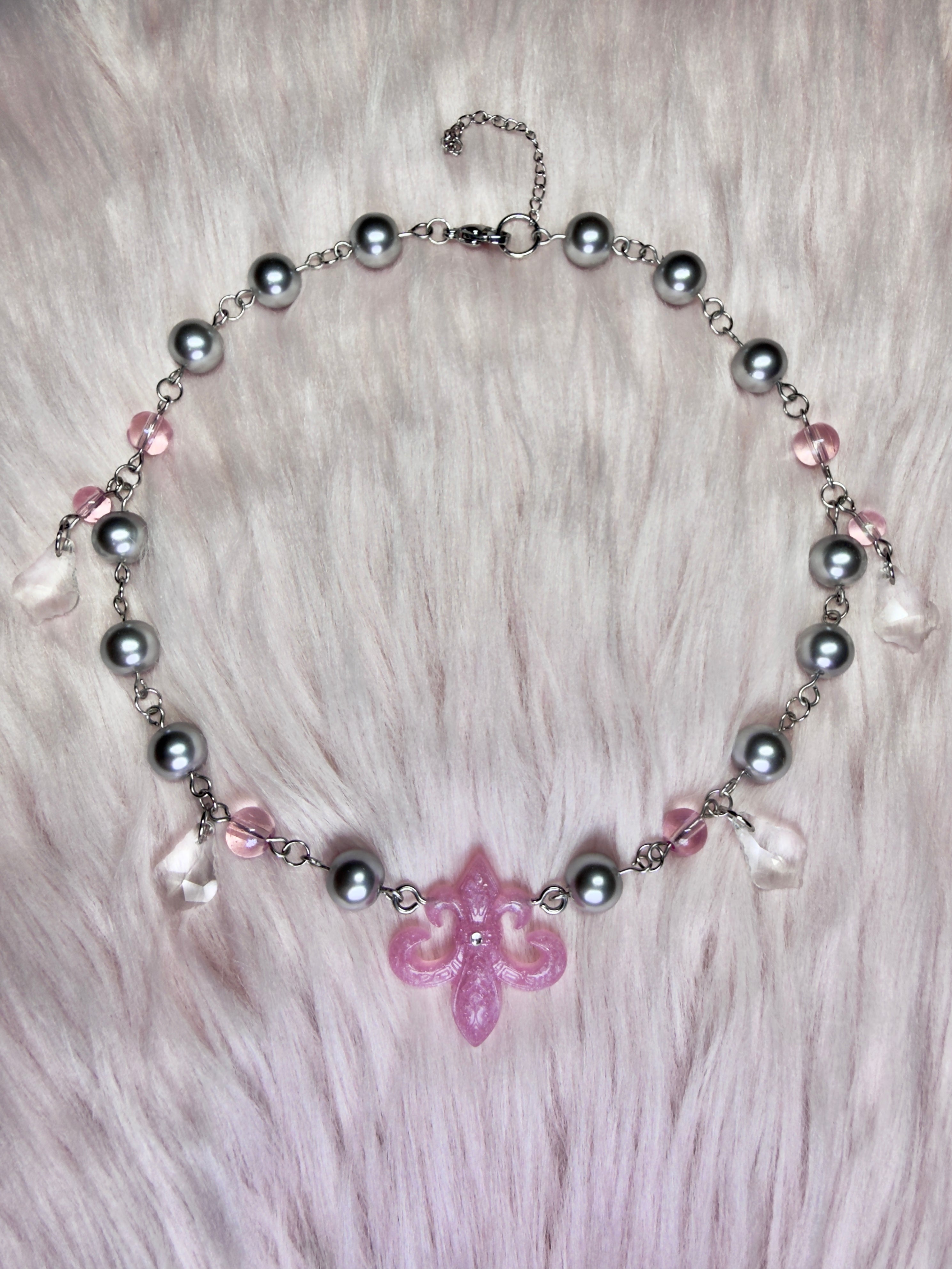 SILVER GOYLE ♡ french flower necklace