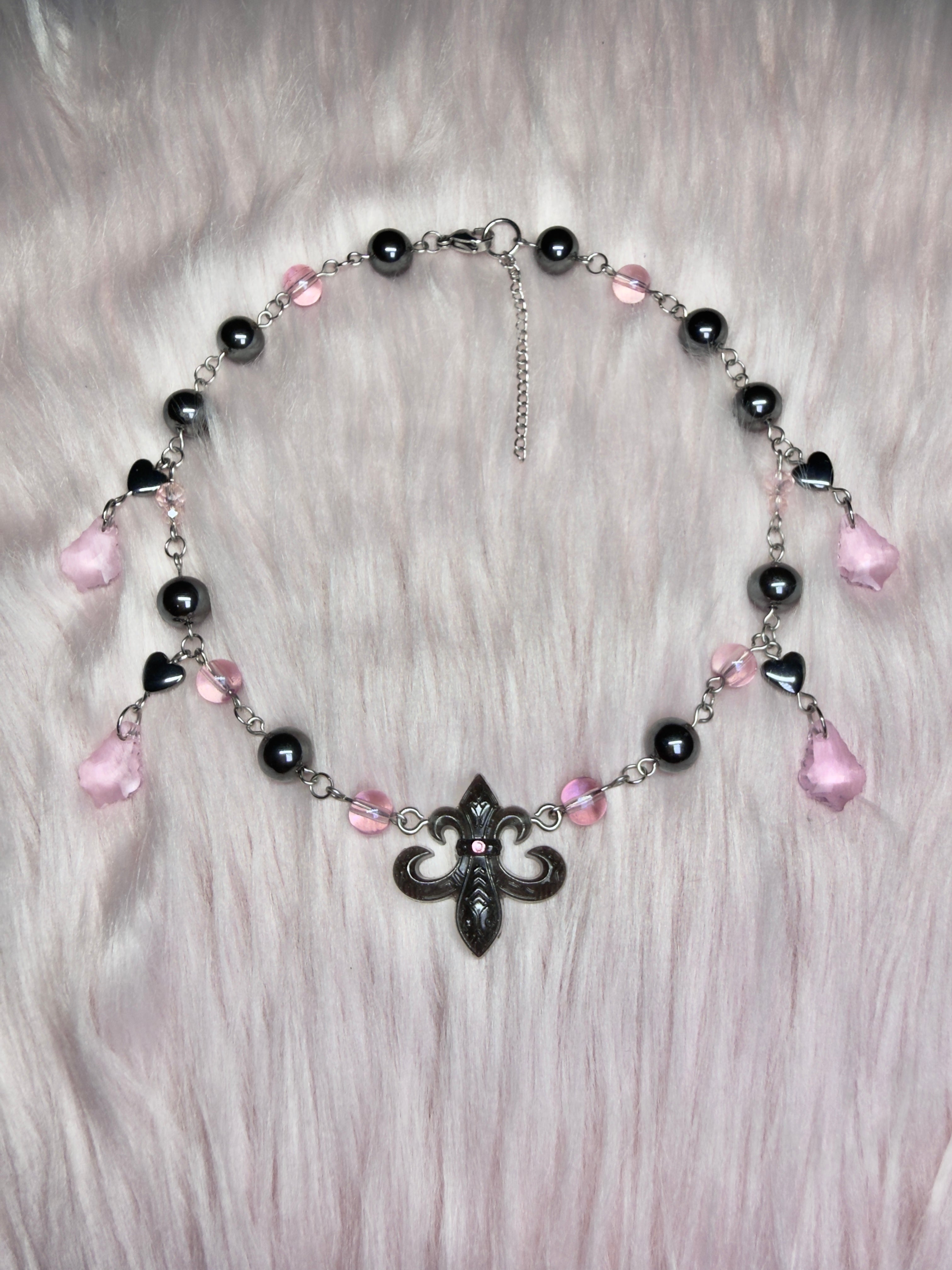 NOIR GOYLE ♡ french flower necklace